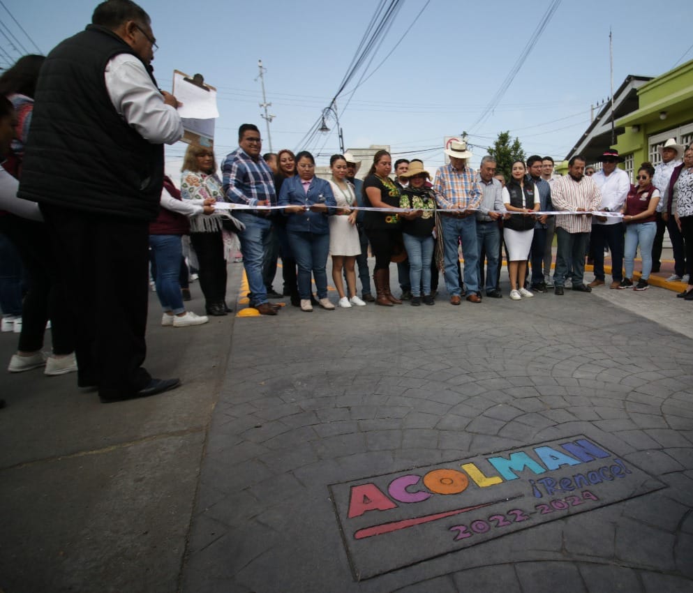 Imagen de Modernizan a Acolman con equipamiento urbano