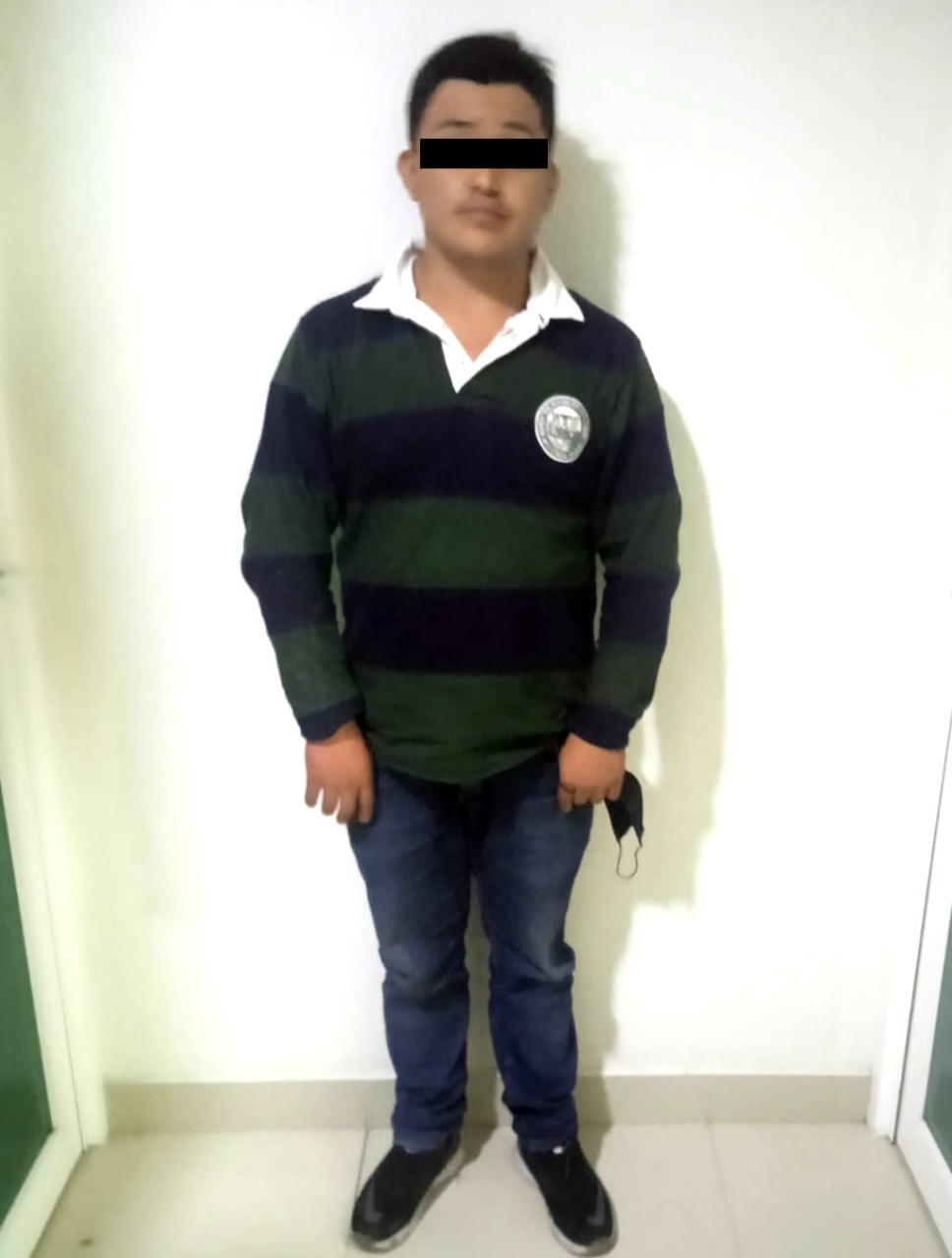 Imagen de Policías municipales de Acolman capturan a un joven tras robo al OXXO